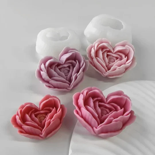 Molde corazón de pétalos