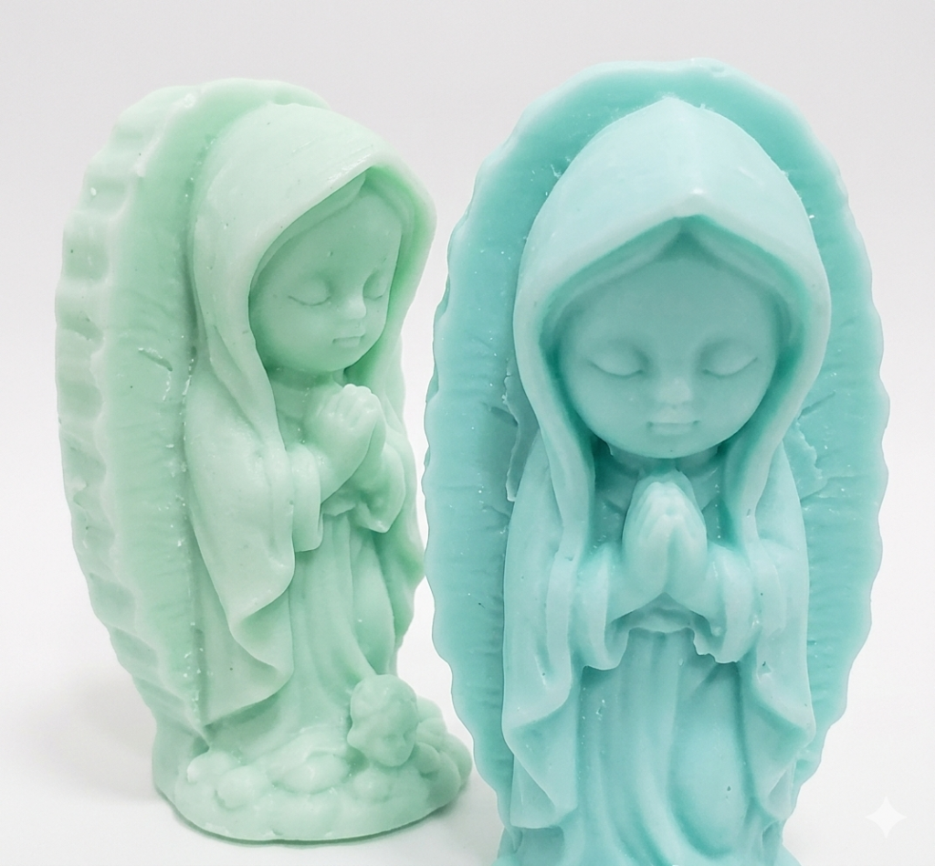 GUADALUPE LISA, PEQUEÑA